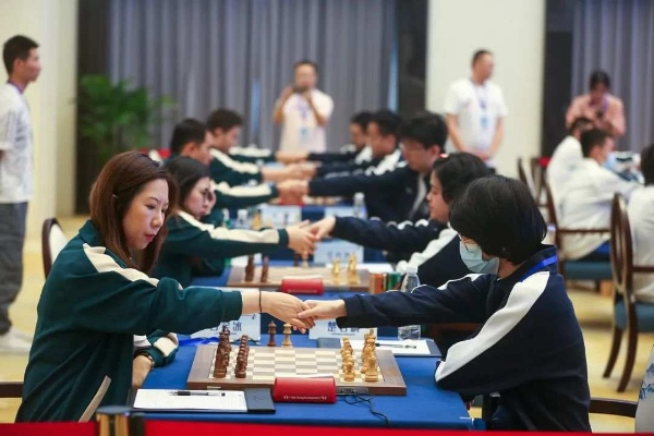 上海举办的国际象棋比赛精彩纷呈-第3张图片-www.211178.com_果博福布斯